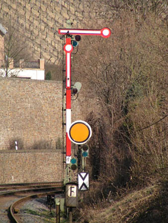 imp-sf13.jpg (13058 Byte)